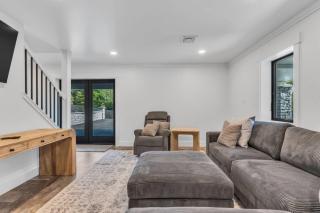 Elegant Modern Escape - 4