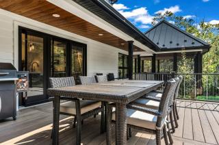 Elegant Modern Escape - 2