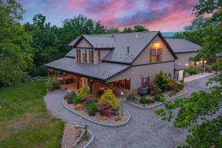 Grateful Acres Cabin - 9