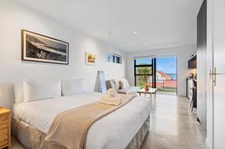 Elegant Coastal Studio with Beach Access and Ocean Views - 5