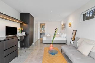 Elegant Coastal Studio with Beach Access and Ocean Views - 4