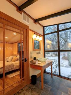 Seasonal Bliss Ski-Hike-Relax - 7