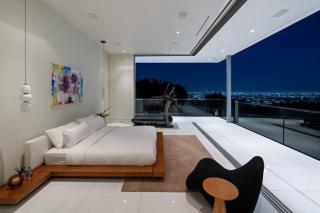 Stunning Hollywood Villa Pool and Panoramic Views - 8