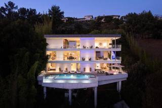 Stunning Hollywood Villa Pool and Panoramic Views - 7