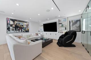 Ultra High-End Villa with Pool, Spa and Private Courts - 7