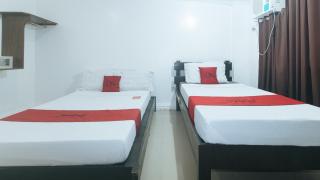 RedDoorz at LFamili Hotel Boracay - 9