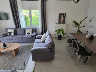 Black N' White Cozy Housegarden - 5