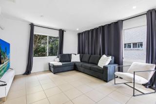 The Coastal Escape - Games & Vibes - 7