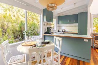 Cosy 2 Bedroom Cottage with spabath and fireplace - 7