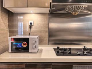 R&F Princess Cove 2BR Singapore CIQ Malls Nearby - 2