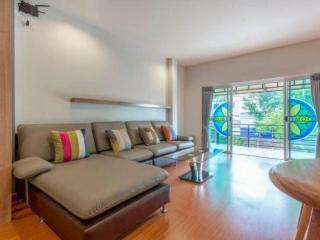 OYO 885 You And Me House - 9