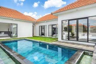 The R Villa Masurai - Pool View & Home Cinema - 2