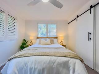 Burleigh Breeze Getaway - 8