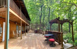 Cozy Room Rental for a Romantic Getaway in Dahlonega, Georgia - 1