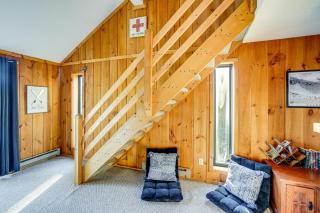 4 Mi to Mt Snow Resort! Family Condo with Balcony - 4