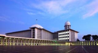 Hotel Lautze Indah - 1