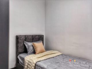 Single Room R&F Princess Cove Shared Common Space - 9