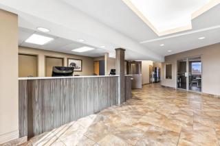 Super 8 by Wyndham Prince Albert - 3