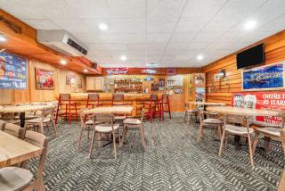 AmericInn by Wyndham Chamberlain Conference Center - 1