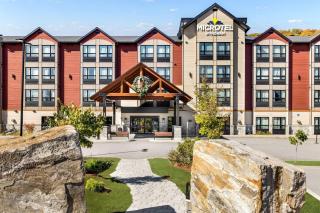 Microtel Inn & Suites by Wyndham Mont Tremblant - 9