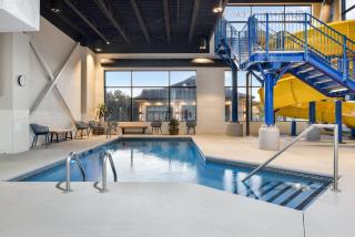 Microtel Inn & Suites by Wyndham Mont Tremblant - 3