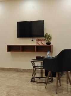 Hotel Ivaan Homes opposite to Iskcon Temple East of Kailash New Delhi - 7