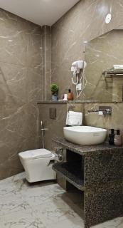 Hotel Ivaan Homes opposite to Iskcon Temple East of Kailash New Delhi - 5