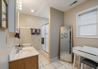 Exclusive Attraction Ticket Prices! 180 Smoky Views, Hot Tub, Game & Movie Room - 9