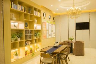 GreenTree Inn Anhui Fuyang Funan East Huaihe Road Express Hotel - 8