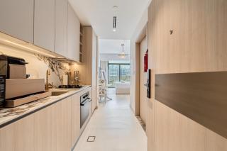 Bright Studio Retreat in Floarea Residence Arjan - 9