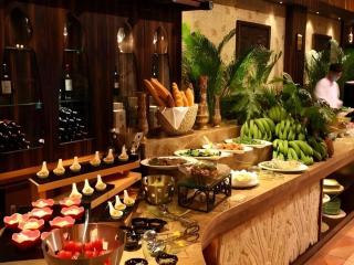 Hangzhou The First World Hotel - 5