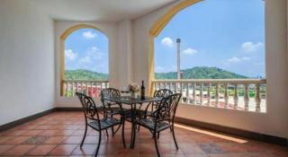 Hangzhou The First World Hotel - 2