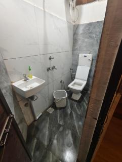 Hotel OM SHREE PALACE - 4