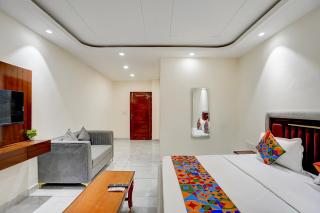 FabHotel The Royal Kishan Complex - 2