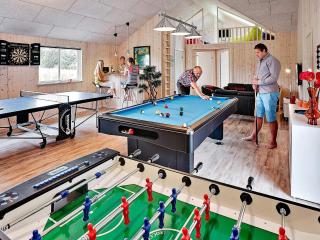 Luxury Retreat with Pool - By Traum Ferienwohnungen - 8