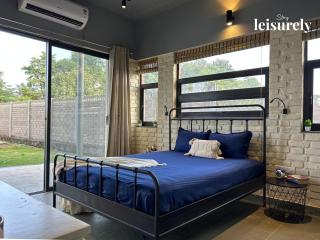 StayLeisurely The Flint House 3BHK, Murbad - 9