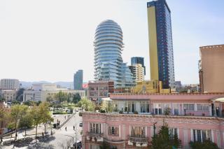 Ilirian Jacuzzi Apartment - Skanderbeg Square District - 0