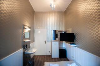 Urban Budget Boutique Hotel - 1