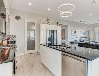 Ocean View Modern - 6