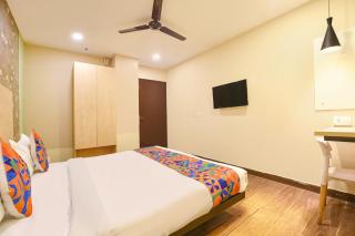 FabHotel Crescent - 1