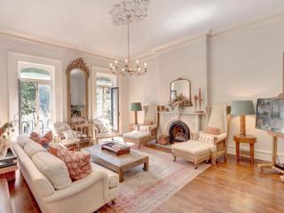 Elsewhere on Madison Square Manor - 6