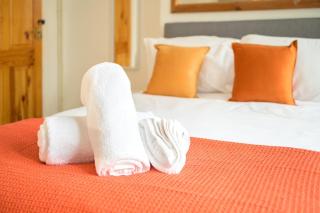 6Bedroom House with Free Parking - 4