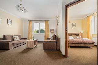 Pałac nad Jeziorem - 9