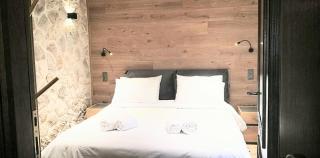 G&J Traditional House - 7