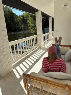 Seehaus mit Kamin und Hot Tub - 1