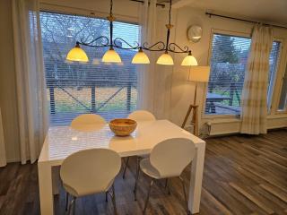 Anttoninvahe 5 - upea talo Raumalla - 0