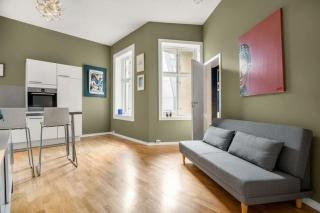 Stylish City Living - Close to everything - 0