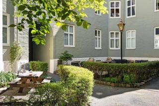 Stylish City Living - Close to everything - 7