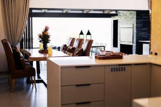 Luxury 4BR Drakensberg Home Private Pool and Braai - 4