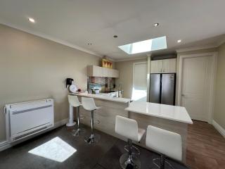 Classical & new CNZhouse with space - 5